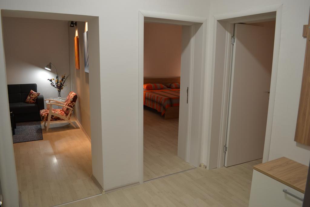 Lazarus Apartment Skopje Ngoại thất bức ảnh