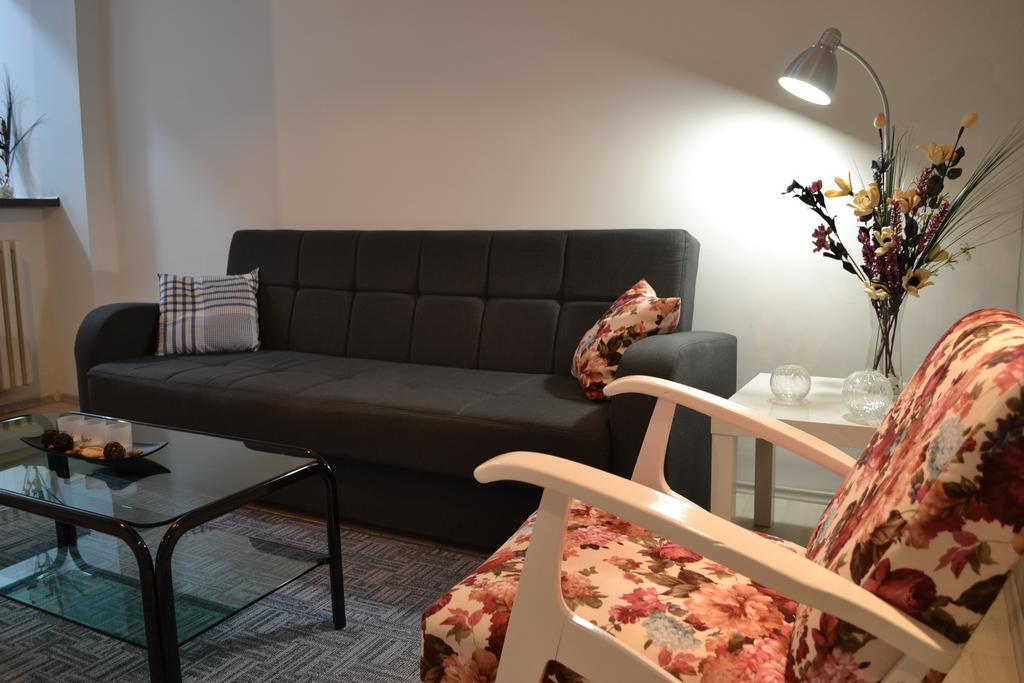 Lazarus Apartment Skopje Ngoại thất bức ảnh